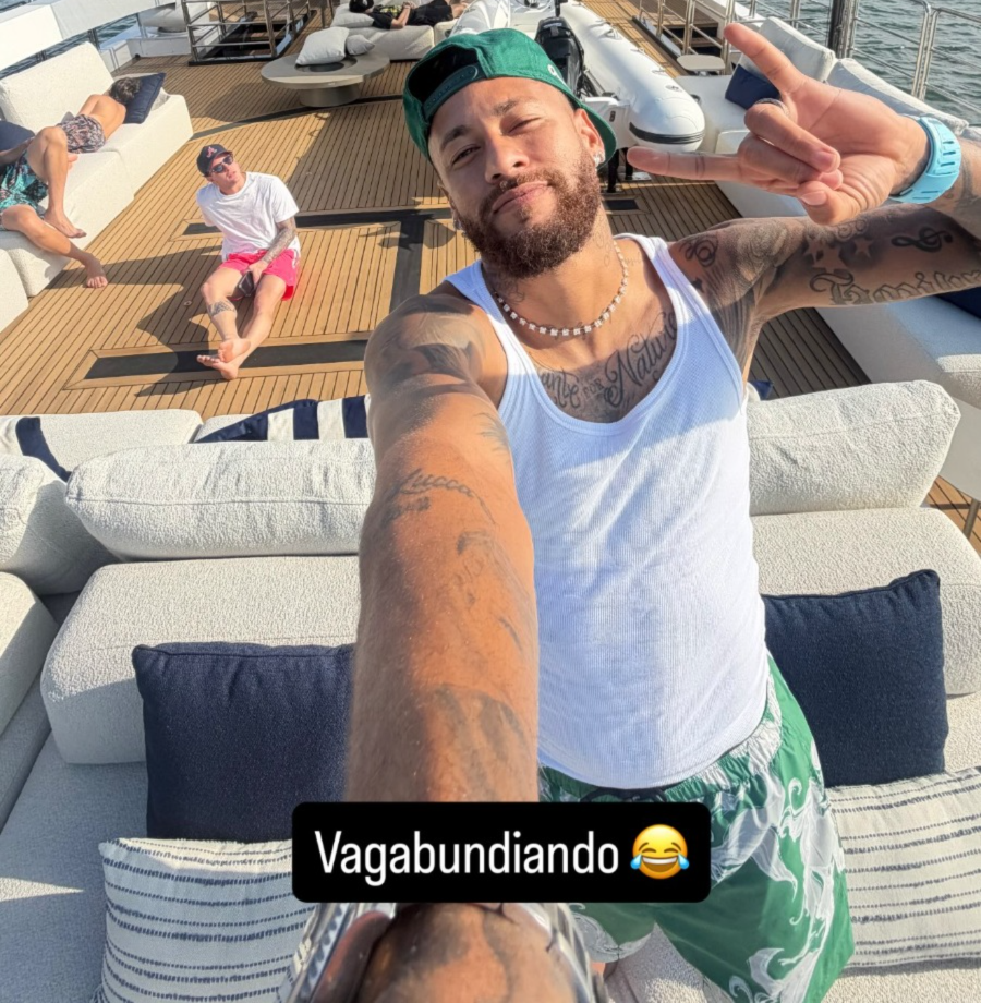 Neymar responde presidente do Remo com foto em iate: “Vagabundeando”